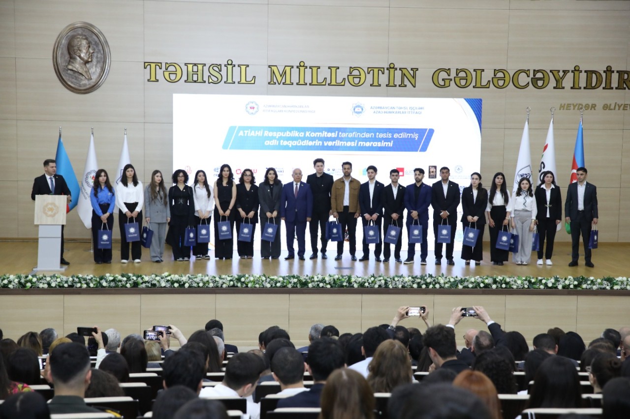 Heydər Əliyevə həsr olunan tədbirdə 308 tələbəyə “Adlı təqaüd” verilib - FOTOLAR
